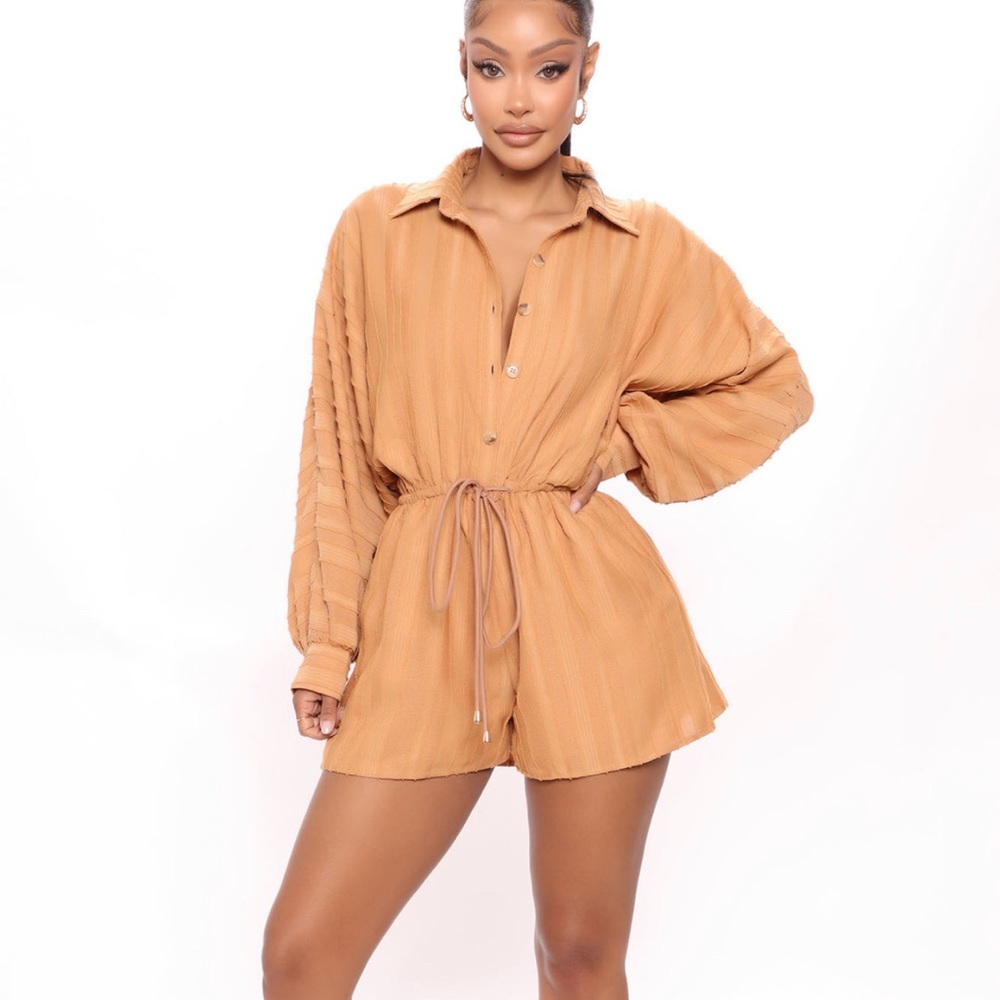 Fashion Nova size XL Stella romper